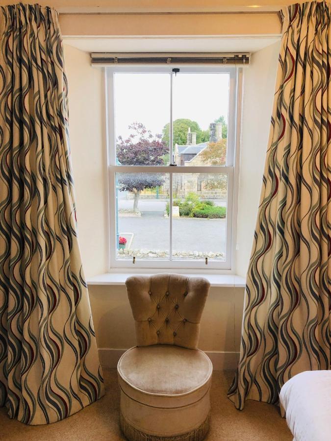 The Aberdeen Arms Hotel Tarves Buitenkant foto